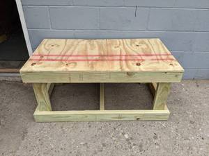 lot 1016 image: Pallet Wood Crate
