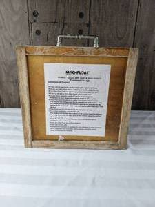 lot 1302 image: Mag-Float 1000 Professional Super Mag Float Glass & Acrylic Aquarium Cleaner