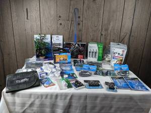 lot 1284 image: Large Assortment of New Aquarium Accessories (Weasel Fat Silicone Lubricant, Ammonium Test, CO2 Diffusers, and more)