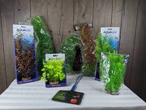 lot 1288 image: Assortment of (7) Plant Scapes and 6 Fish Net