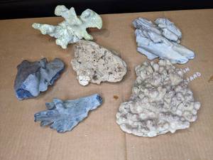 lot 1478 image: Assorted Aquarium Coral Pieces