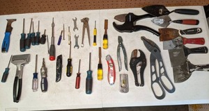 lot 1347 image: Collection of Approximately 37 Hand Tools Amerimax, Wiss, Huskey, Etc.