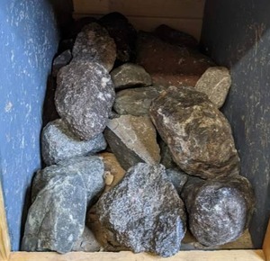 lot 1497 image: Assortment of Large Rocks & Stones