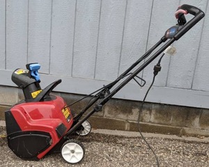 lot 17 image: Toro Power Curve 18 Clearing Width Snow Mover