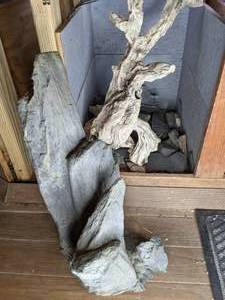 lot 1382 image: Assortment of Thin Rocks and (2) Fake Rock Decorations