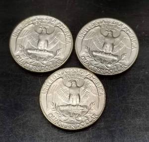 lot 25 image: GROUP OF 3 US 90% SILVER QUARTERS AS PICTURED