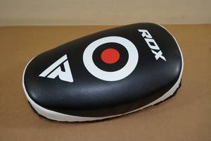lot 278 image: NEW RDX APR T3W Muay Thai Target Pad