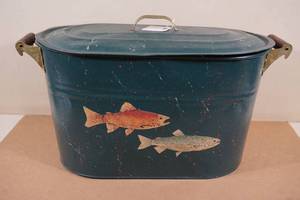 lot 285 image: Vintage Hand Painted Boiler Pan with Cover