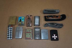 lot 294 image: Assorted Pocket Knives and Lighters