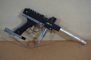 lot 56 image: ZXS 600E Paintball Marker