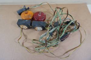lot 79 image: Magnetic Trailer Lights