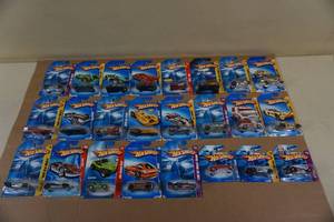 lot 93 image: Hot Wheels - Exclusive Creations