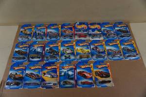 lot 94 image: Hot Wheels - Exclusive Creations