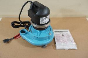 lot 115 image: Kenco Submersible Pump