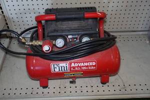 lot 119 image: Fini Advanced 2 Gallon Air Compressor