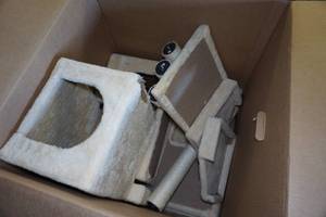 lot 142 image: 72 7 Tier Cat Tree