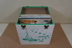 lot 150 image: Record Albums with Storage Case - Motown, Hits, Vogues