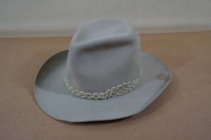 lot 159 image: Vintage Resistol Stagecoach Hat - 7-58
