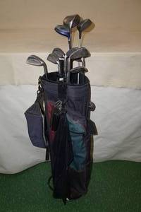 lot 187 image: Golf Clubs with Bag - Right Hand - Callaway, Dunlop, Top Flite