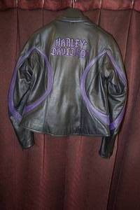 lot 202 image: Harley Davidson Leather Riding Jacket - Womens Medium