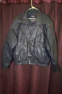 lot 208 image: Wilsons Thinsulate Lined Leather Jacket - Mens XL