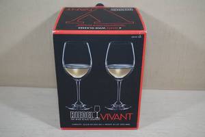 lot 215 image: Riedel Vivant White Wine Glasses