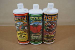 lot 98 image: Specialty Fertilizer and Plant Foods