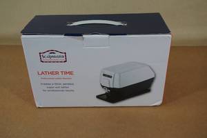lot 20 image: Scalpmaster Professional Lather Machine