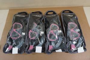lot 46 image: Cressi Snorkel and Facemask Sets