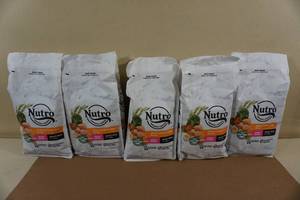 lot 181 image: 25 Lbs Nutro Adult Dog Food