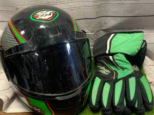 lot 98 image: Arctic Cat Helmet Appears. Large & Arctic Cat Medium Gloves