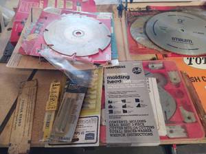 lot 411 image: Saw Blades