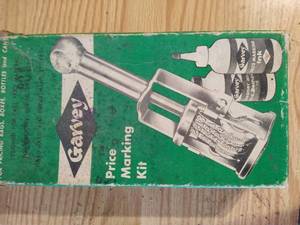lot 426 image: Price-Marking Kit