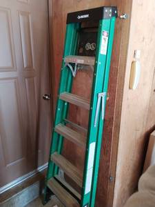 lot 446 image: Husky Ladder