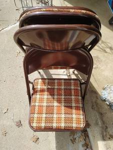 lot 480 image: Folding Chairs