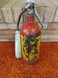 lot 113 image: Old Fire Extinguisher