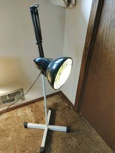 lot 123 image: Adjustable Floor Lamp