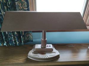 lot 152 image: Vintage Desk Lamp