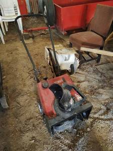 lot 310 image: Toro Power lite 3 HP Snowblower