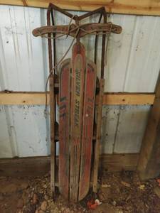 lot 321 image: Vintage Sled by Silver Streak