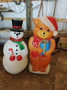 lot 350 image: Vintage Bear & Snowman Blow Glow Molds