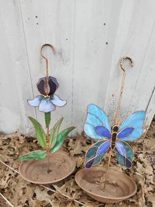 lot 366 image: Two Hanging Stained Glass Yard Dcor