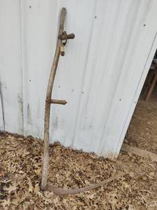 lot 374 image: Old Scythe & Sickle