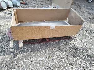 lot 378 image: Old Sled