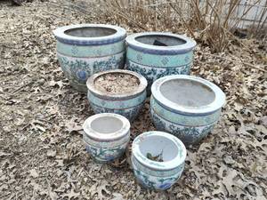 lot 388 image: Collection of Asian Style Planters