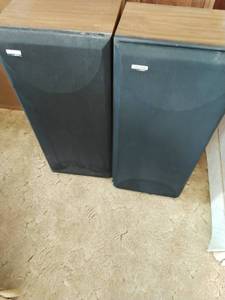 lot 193 image: Pair of Interaudio by Bose Speakers