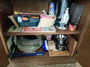 lot 201 image: Contents of Kitchen Cabinet