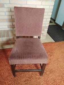 lot 2 image: Railroad Dinning Car Chair