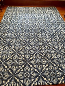 lot 13 image: LL Bean Area Rug