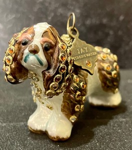 lot 40 image: Jay Strongwater Dog Ornament